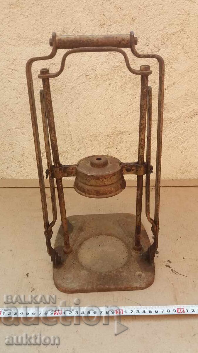 Παράδοση Εξαιρετική μηχανή σφράγισης βάζων (σοσιαλιστική εποχή)