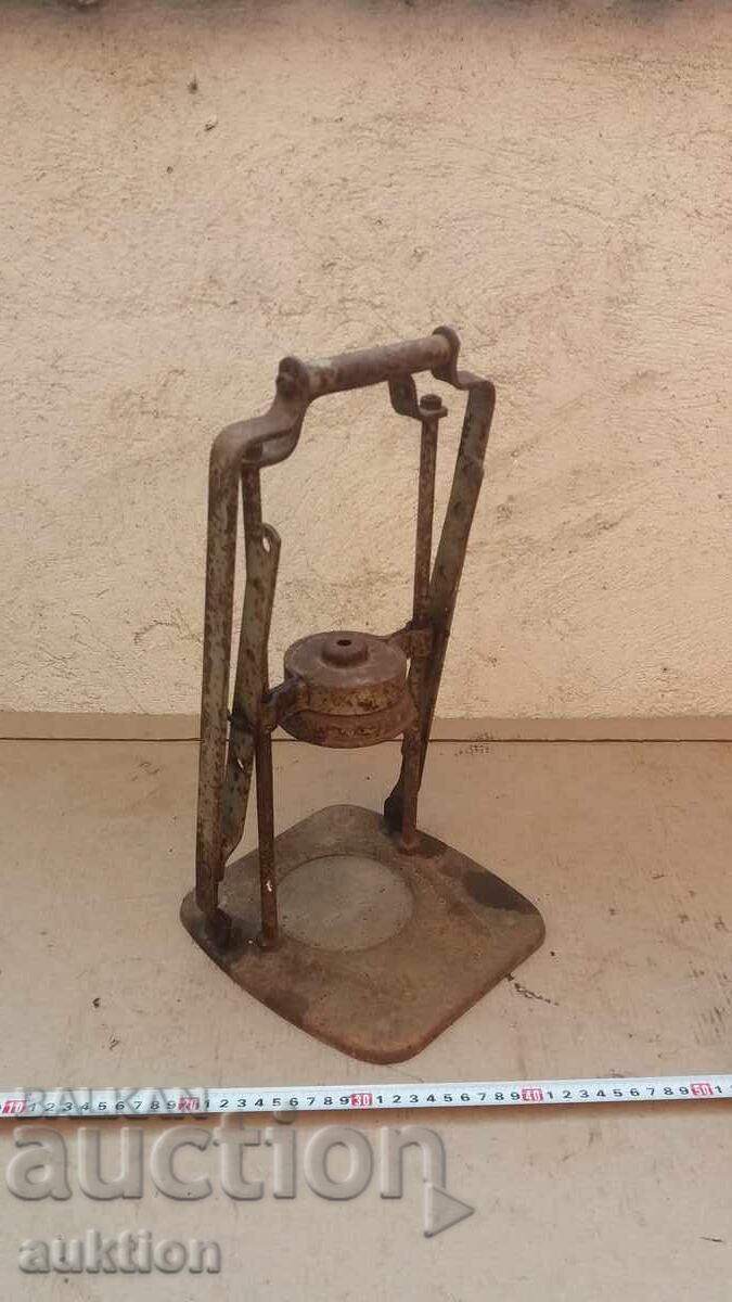 Εξαιρετική μηχανή σφράγισης βάζων (σοσιαλιστική εποχή)