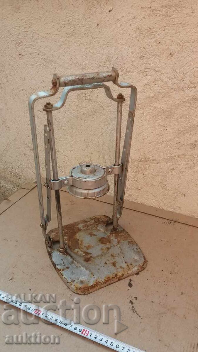 GREAT JAR SEALER, SOVIET ERA with price 20.99 BGN | € 10.73