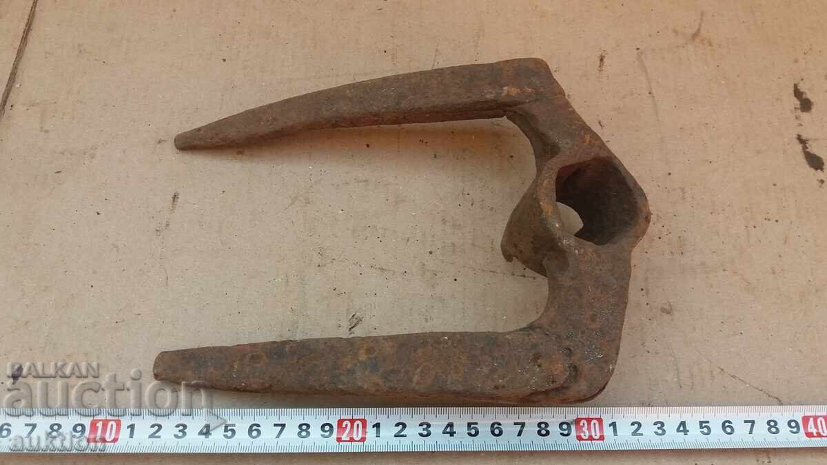 Σφυρήλατη τσάπα αναγέννησης, εργαλείο για τεύτλα με τιμή 9.99 BGN | € 5.11