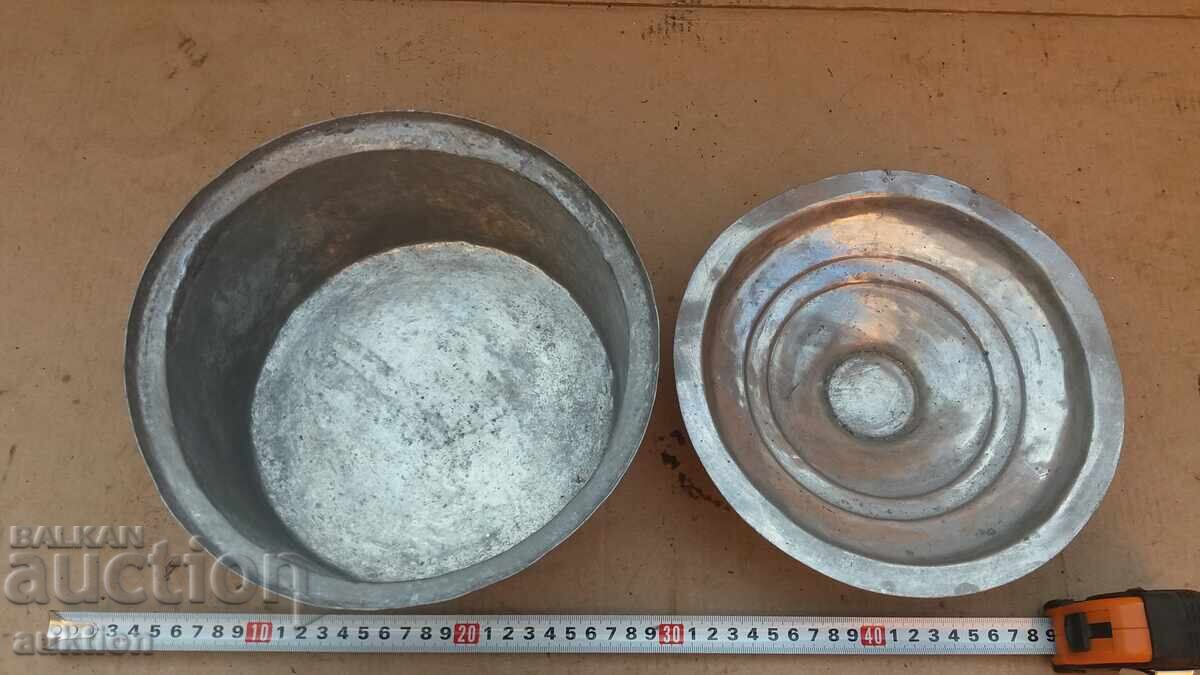 Livrarea Oală de bucătărie emailată, excelentă, de epocă Livrarea Oală de bucătărie emailată, excelentă, de epocă