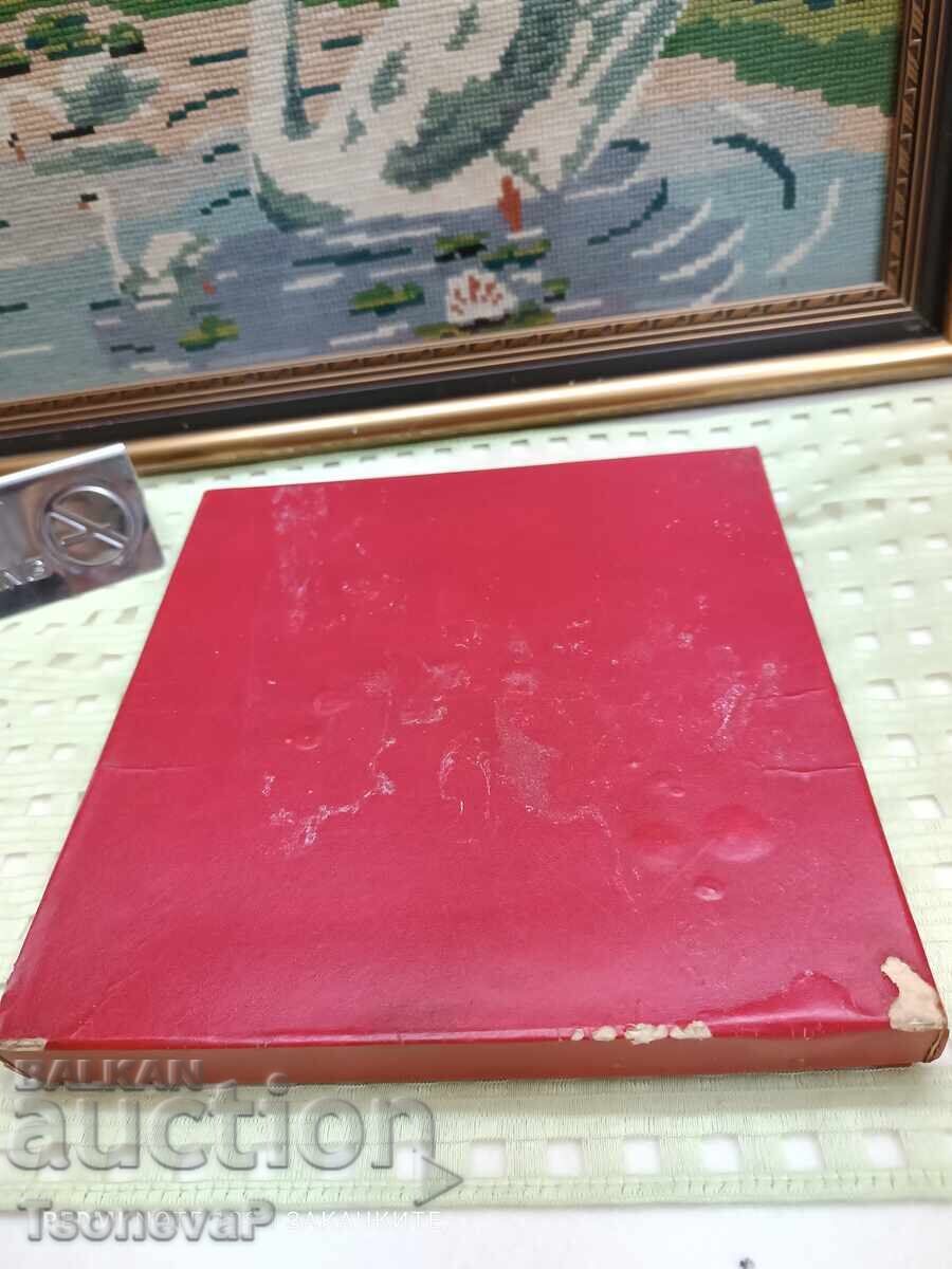 Delivery of Set of Russian cutlery in a box Delivery of Set of Russian cutlery in a box