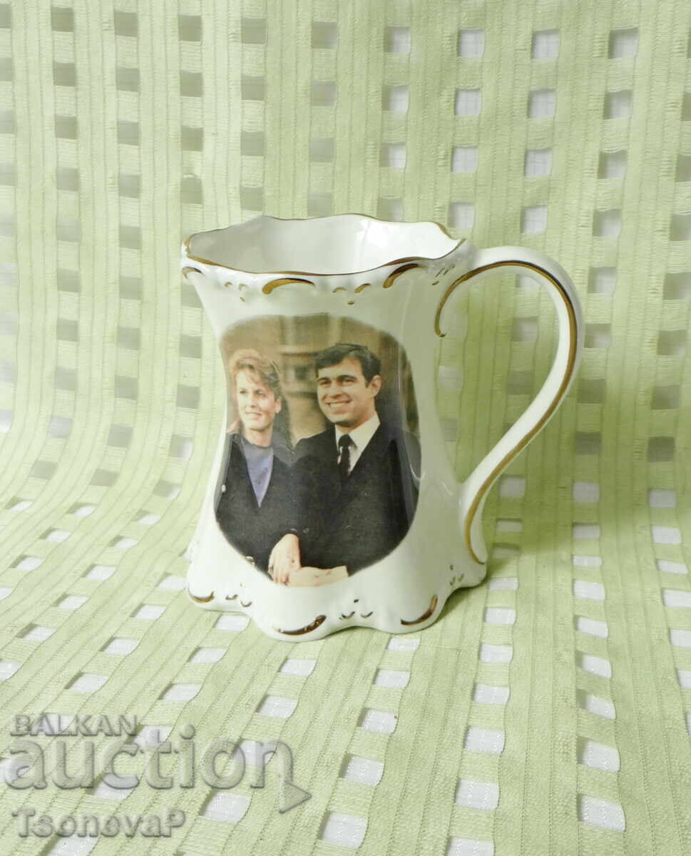 Cana din portelan englezesc Cana din portelan englezesc