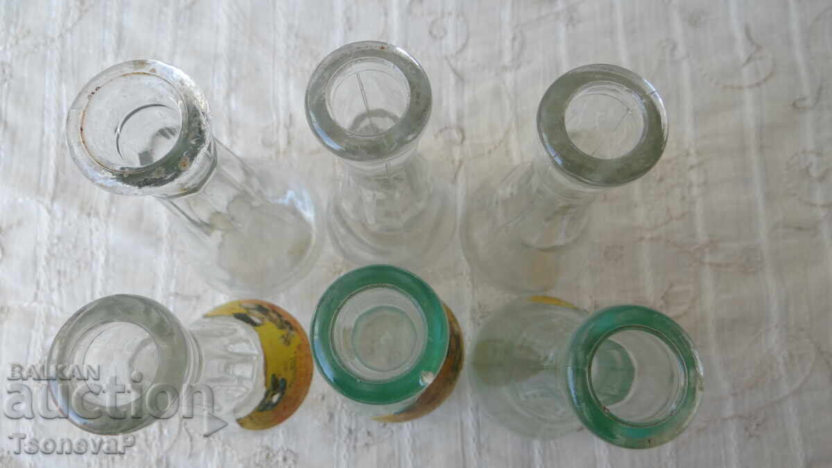 Livrarea Set vechi de mărgele de sticlă Livrarea Set vechi de mărgele de sticlă