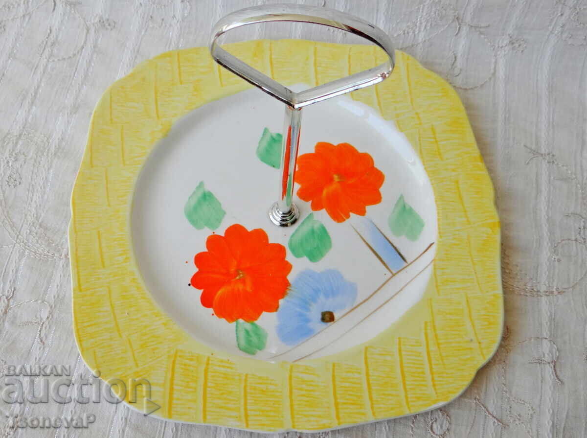 Porcelain tray with metal handle with price 15.00 BGN | € 7.67 Porcelain tray with metal handle with price 15.00 BGN | € 7.67