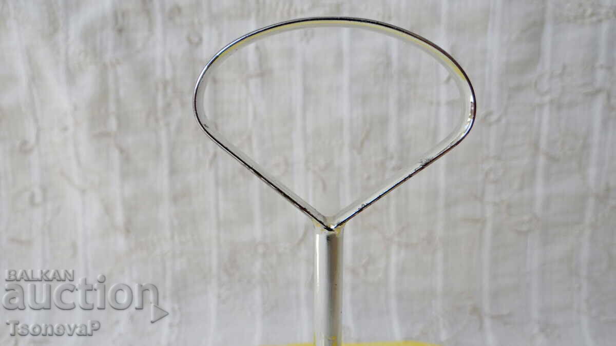 Delivery of Porcelain tray with metal handle Delivery of Porcelain tray with metal handle