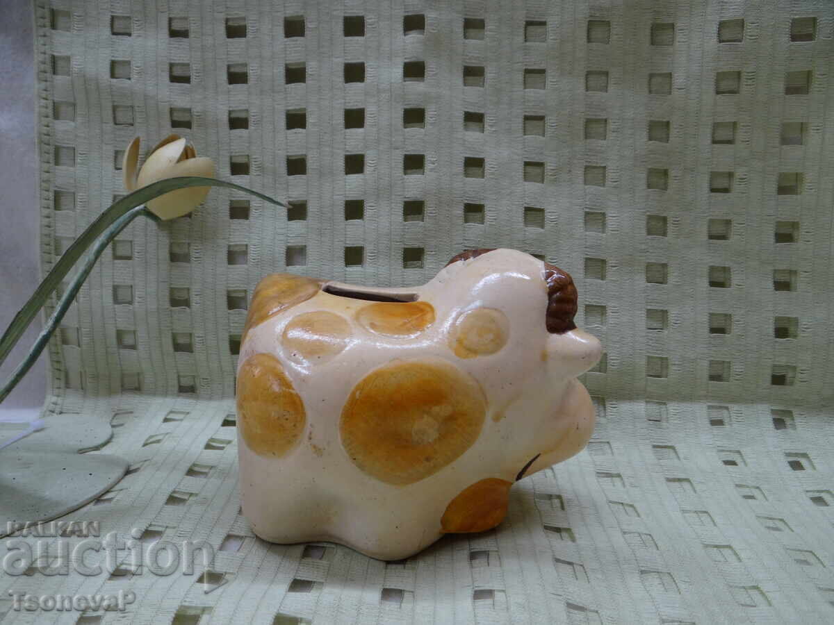 Cow Piggy Bank Figurine with price 8.00 BGN | € 4.09 Cow Piggy Bank Figurine with price 8.00 BGN | € 4.09