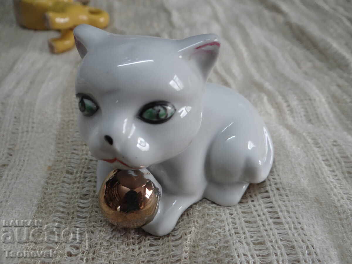 Porcelain Cat Figurine with price 6.00 BGN | € 3.07 Porcelain Cat Figurine with price 6.00 BGN | € 3.07
