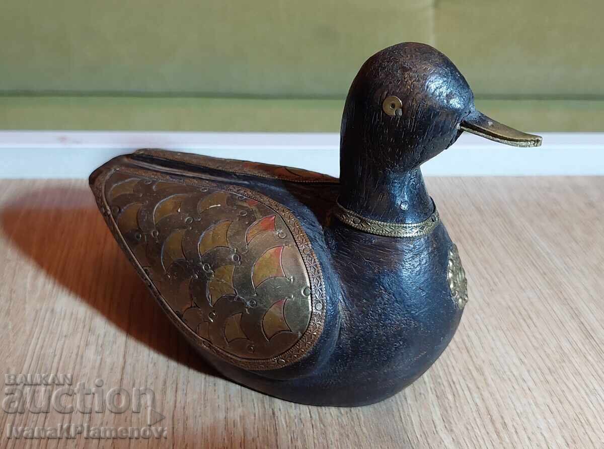 Vintage Wood Carving Brass Hardware for Connoisseurs, Excellent Condition - 6