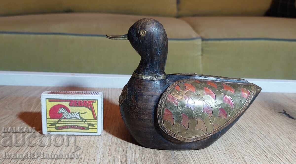 Vintage Wood Carving Brass Hardware for Connoisseurs, Excellent Condition - 7