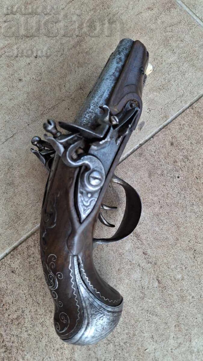 Pistol, pistol cu cremene, pușcă, arme