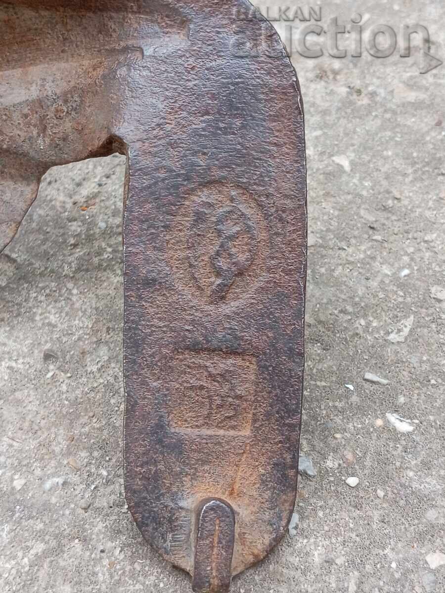 marked ancient primitive hair - 6