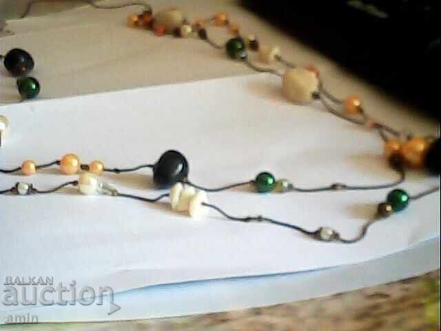 Παράδοση 2 τμχ παλιά κολιέ από τεχνητή πέτρα Παράδοση 2 τμχ παλιά κολιέ από τεχνητή πέτρα