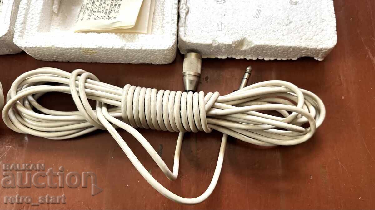 Microfon DM-80, Bulgar cu preț 90.00 BGN | € 46.02