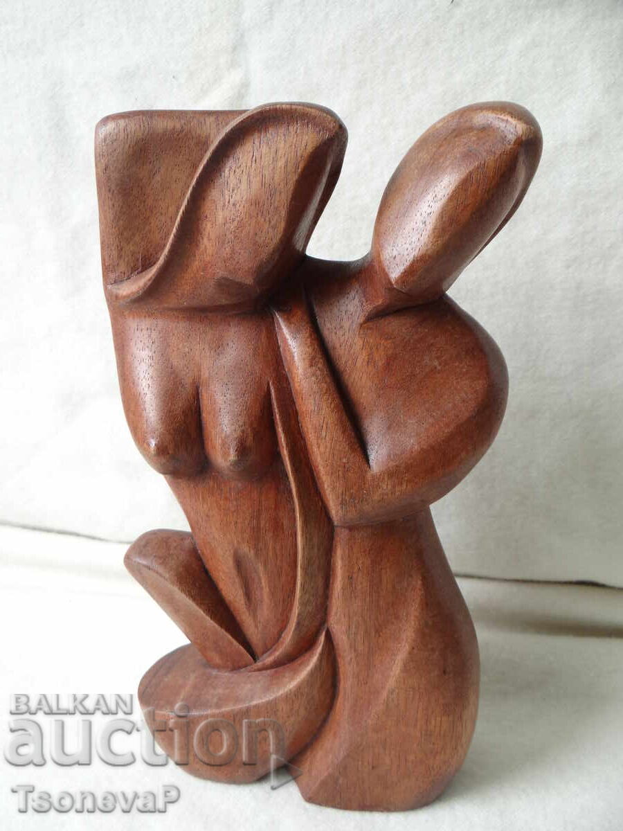 Wood carving statuette "Embrace" Wood carving statuette "Embrace"