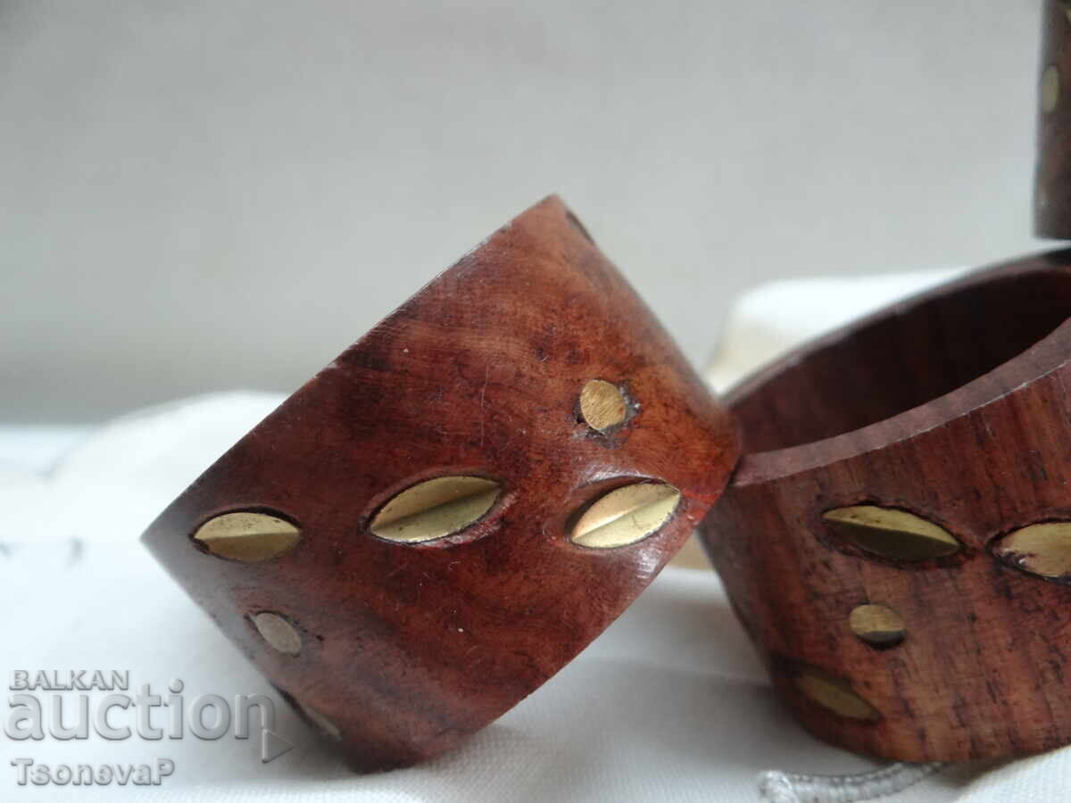 Wooden napkin rings - 6 Wooden napkin rings - 6