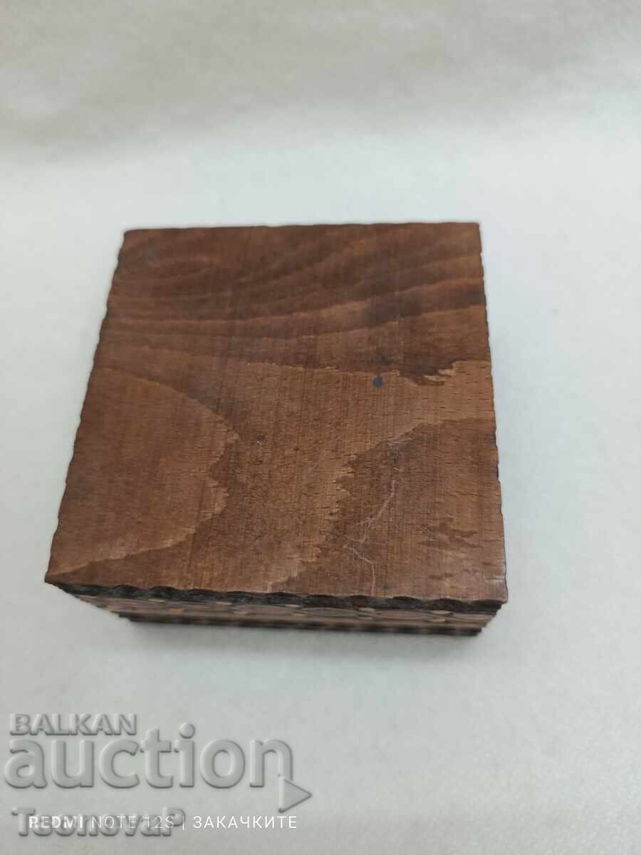 Ξύλινο κουτί με πυρογραφία - 5 Ξύλινο κουτί με πυρογραφία - 5