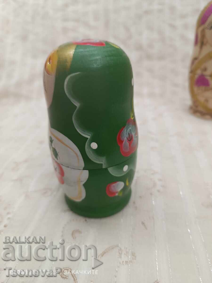 Μοναχική ζωγραφισμένη ματριόσκα με τιμή 8.00 BGN | € 4.09 Μοναχική ζωγραφισμένη ματριόσκα με τιμή 8.00 BGN | € 4.09