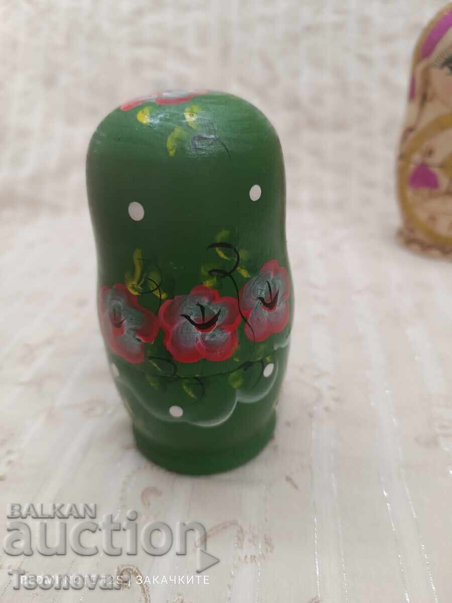 Δημοπρασία Μοναχική ζωγραφισμένη ματριόσκα Δημοπρασία Μοναχική ζωγραφισμένη ματριόσκα