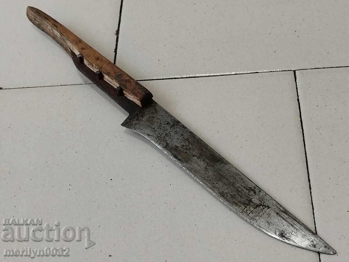 Licitație O lamă veche de cuțit de bucătărie cu ștampila SHIPKA