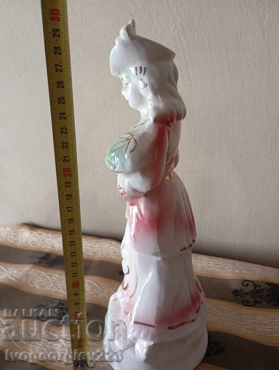 Licitație Statuetă din porțelan