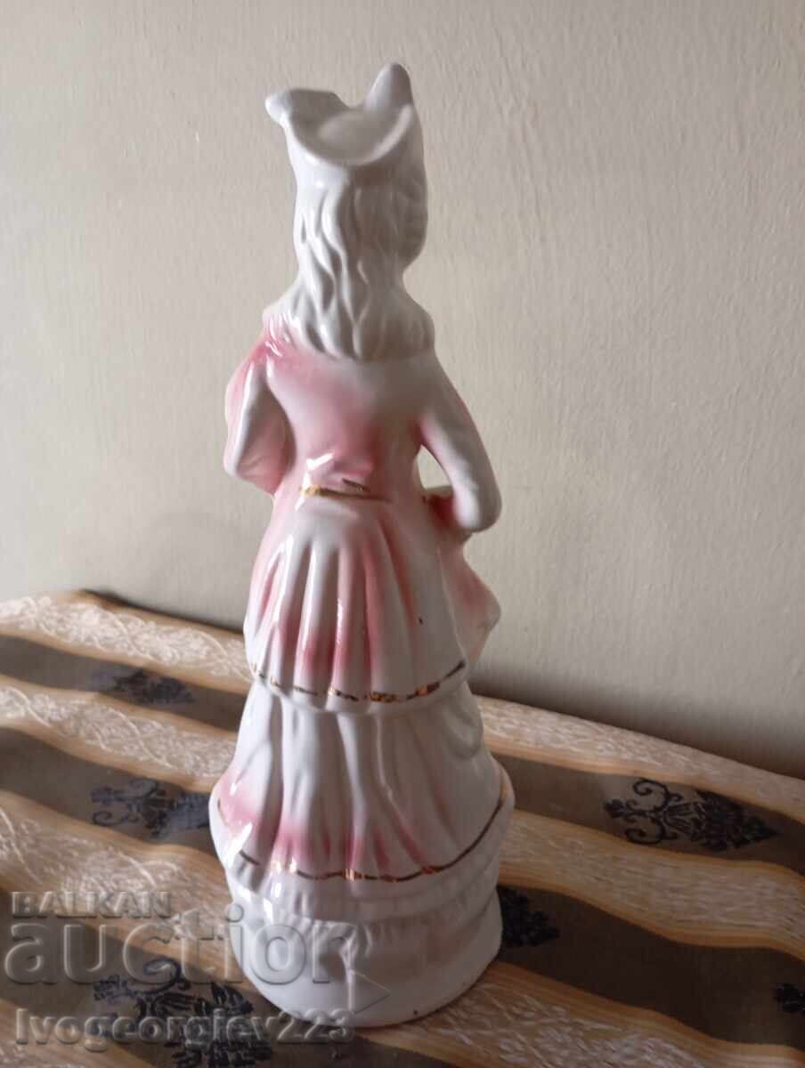 Παράδοση Πορσελάνινο αγαλματίδιο