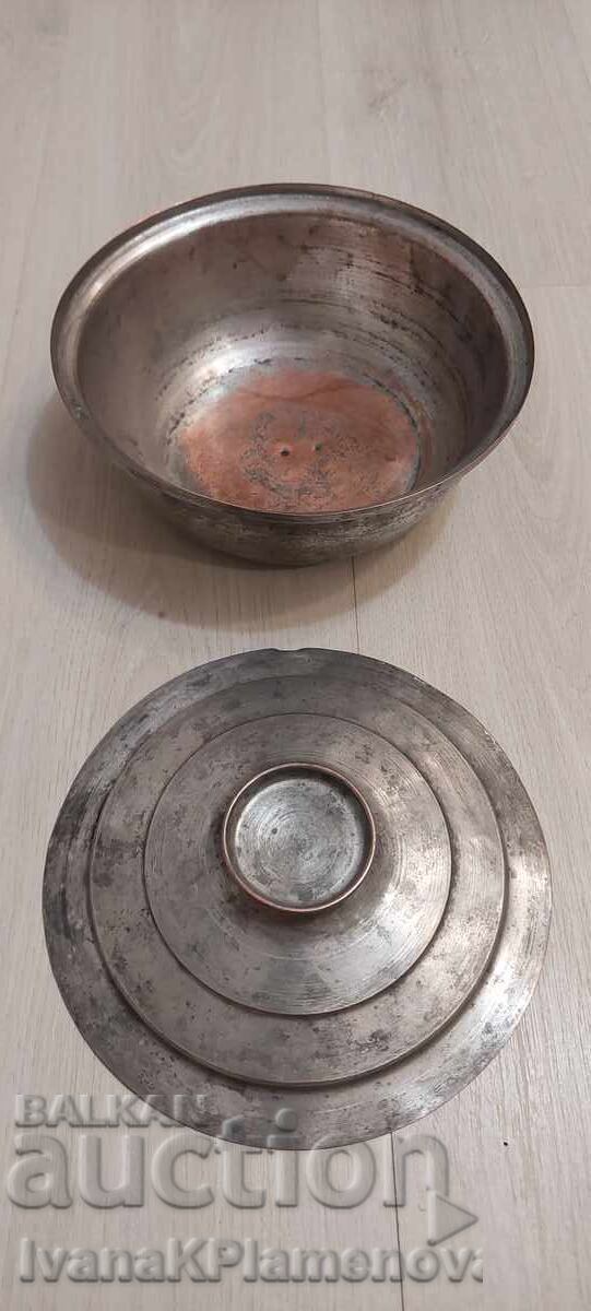 Delivery of Copper retro cup with lid for connoisseurs