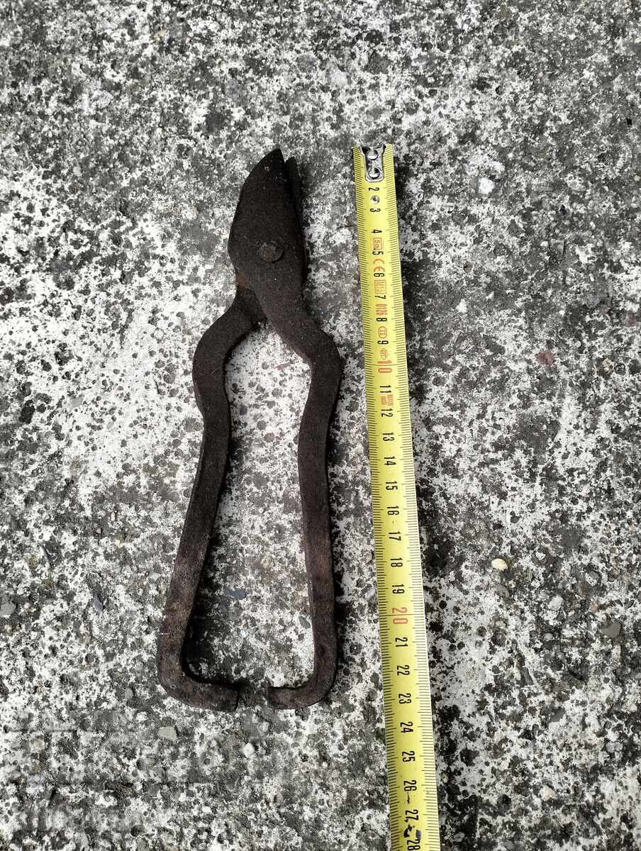 Foarfece vechi forjate