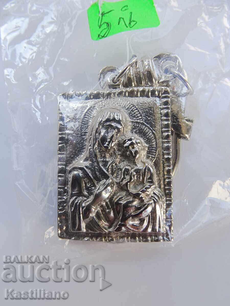 Christian keychain with an image of the Virgin Mary - 5