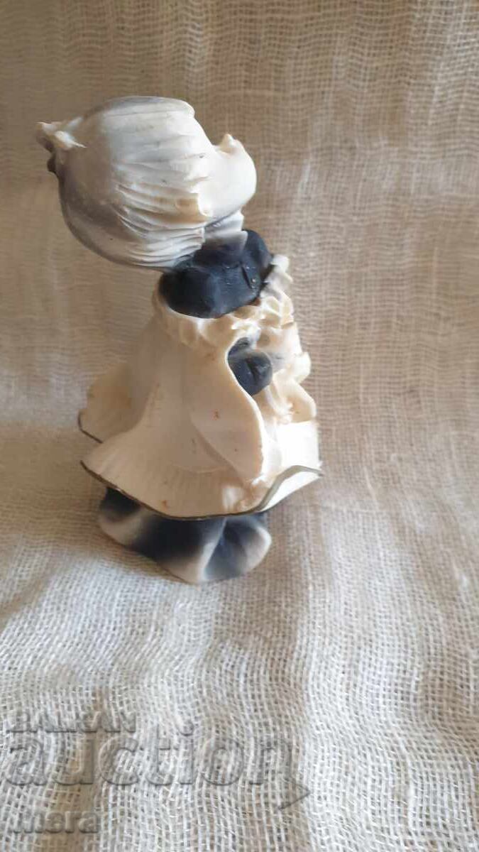 Licitație Figurină delicată de copil