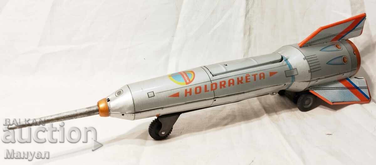 Παλιό μεταλλικό μηχανικό παιχνίδι. με τιμή 44.90 BGN | € 22.96