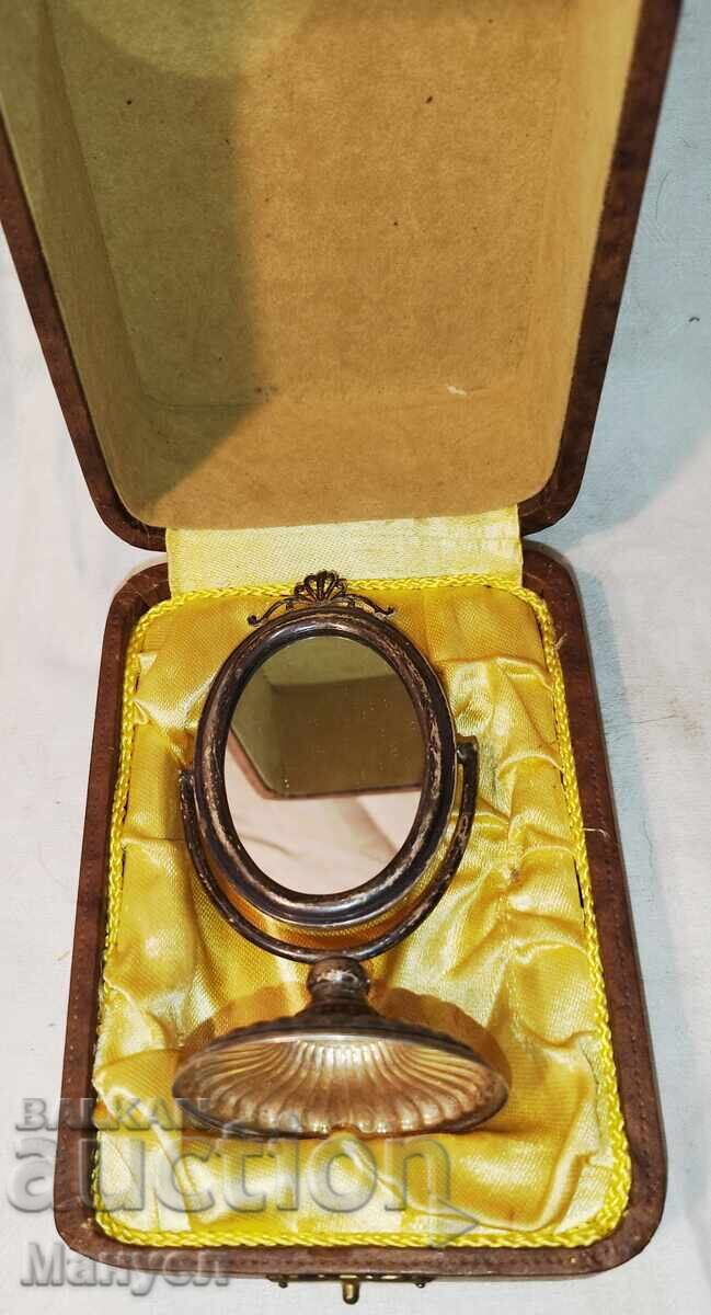 Αντίκα ασημένιο γυναικείο καθρέφτη Art Deco με τιμή 180.00 BGN | € 92.03 Αντίκα ασημένιο γυναικείο καθρέφτη Art Deco με τιμή 180.00 BGN | € 92.03