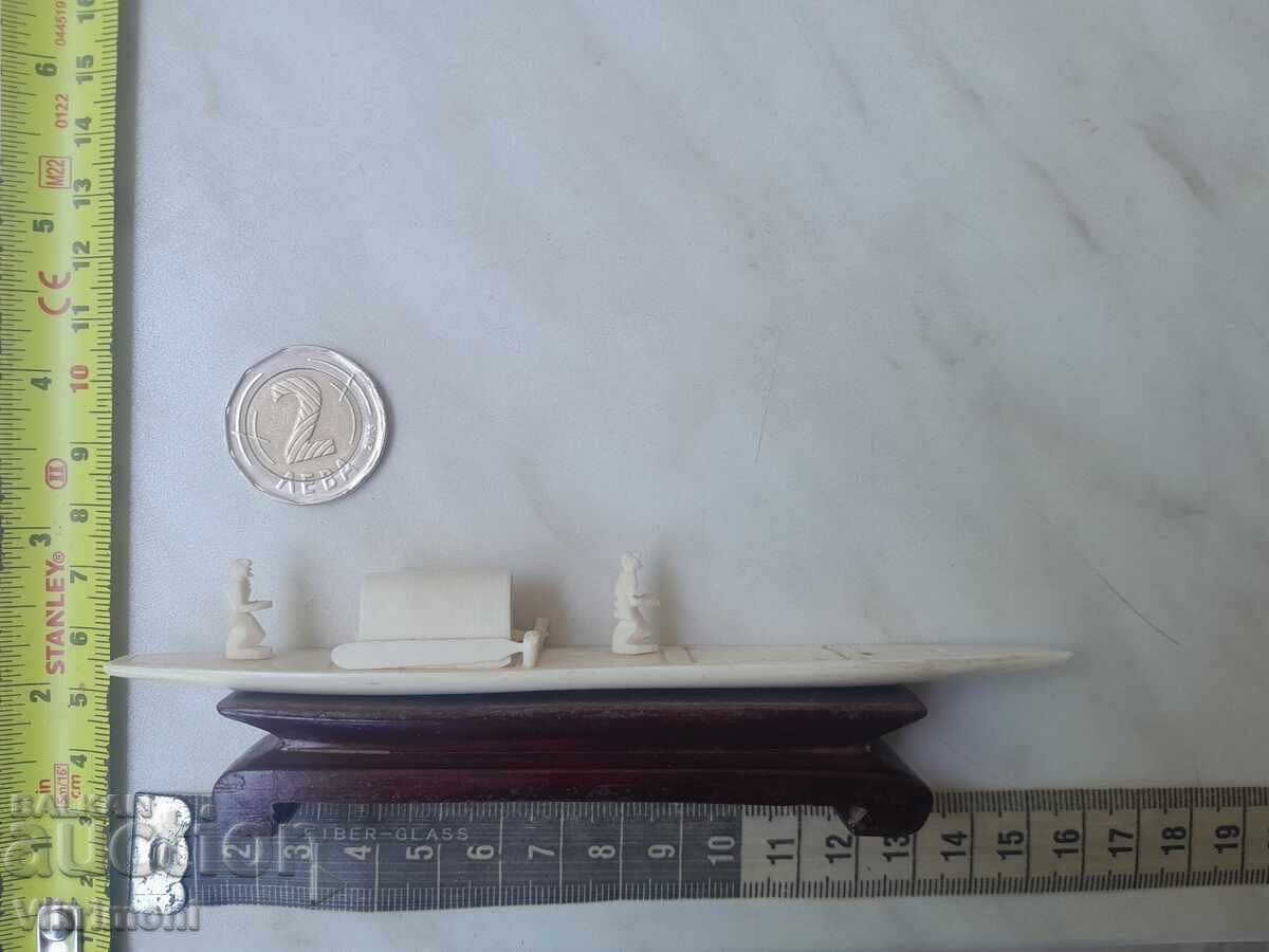 Figurină rară de fildeș, barcă, goeletă, Inuit cu preț € 69.02 | 134.99 BGN Figurină rară de fildeș, barcă, goeletă, Inuit cu preț € 69.02 | 134.99 BGN