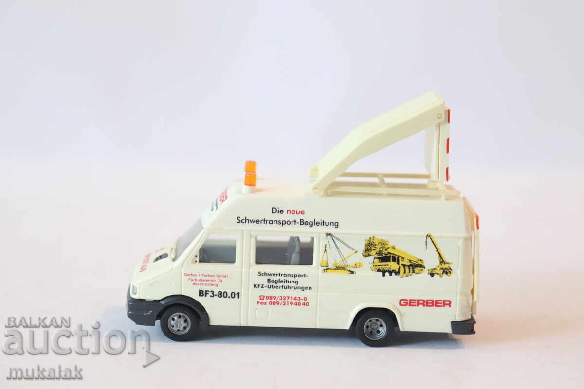 Auction  Busch 1:87 H0 IVECO Heavy Transport Model Truck