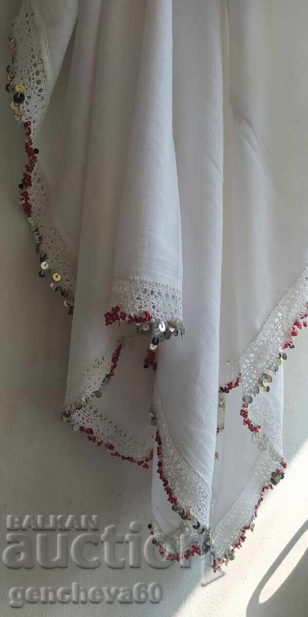 Batic pentru costum popular cu mărgele și paiete cu preț € 40.00 | 78.23 BGN