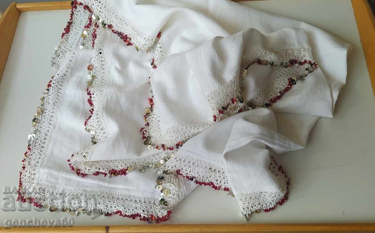 Licitație Batic pentru costum popular cu mărgele și paiete