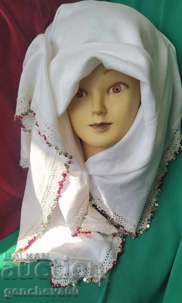 Batic pentru costum popular cu mărgele și paiete