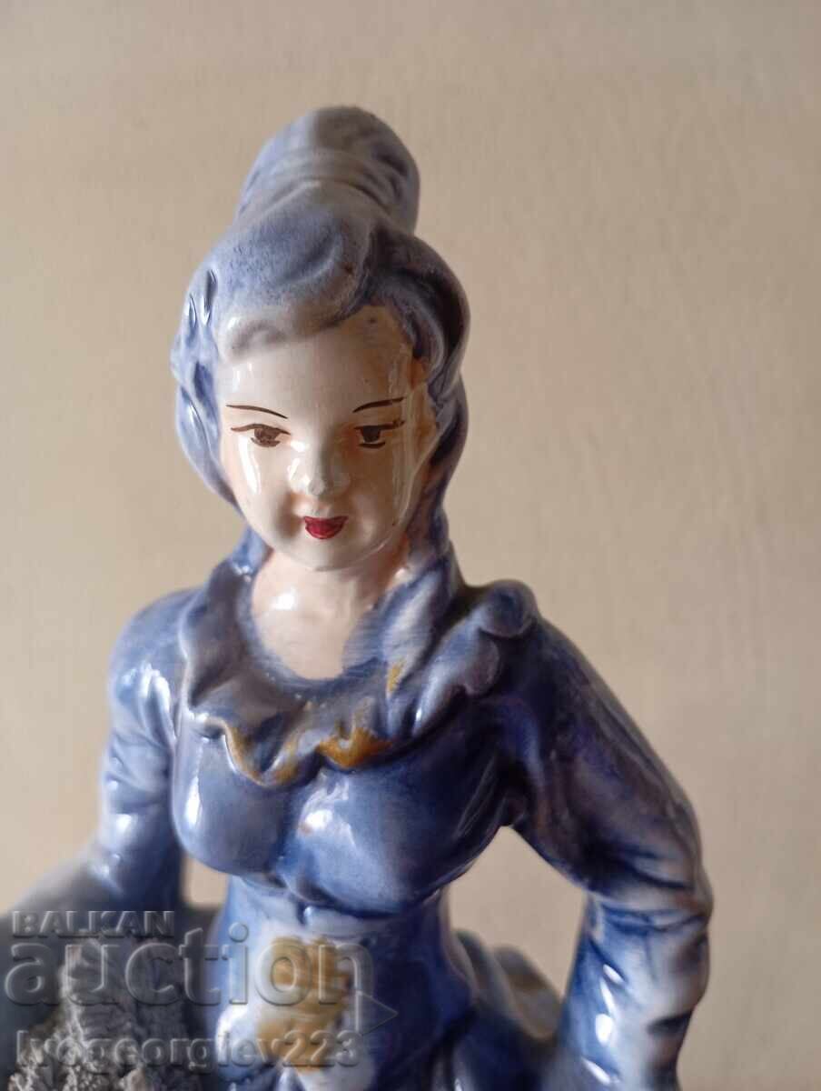 Porcelain figurine Capodimonte with price 98.00 BGN | € 50.11