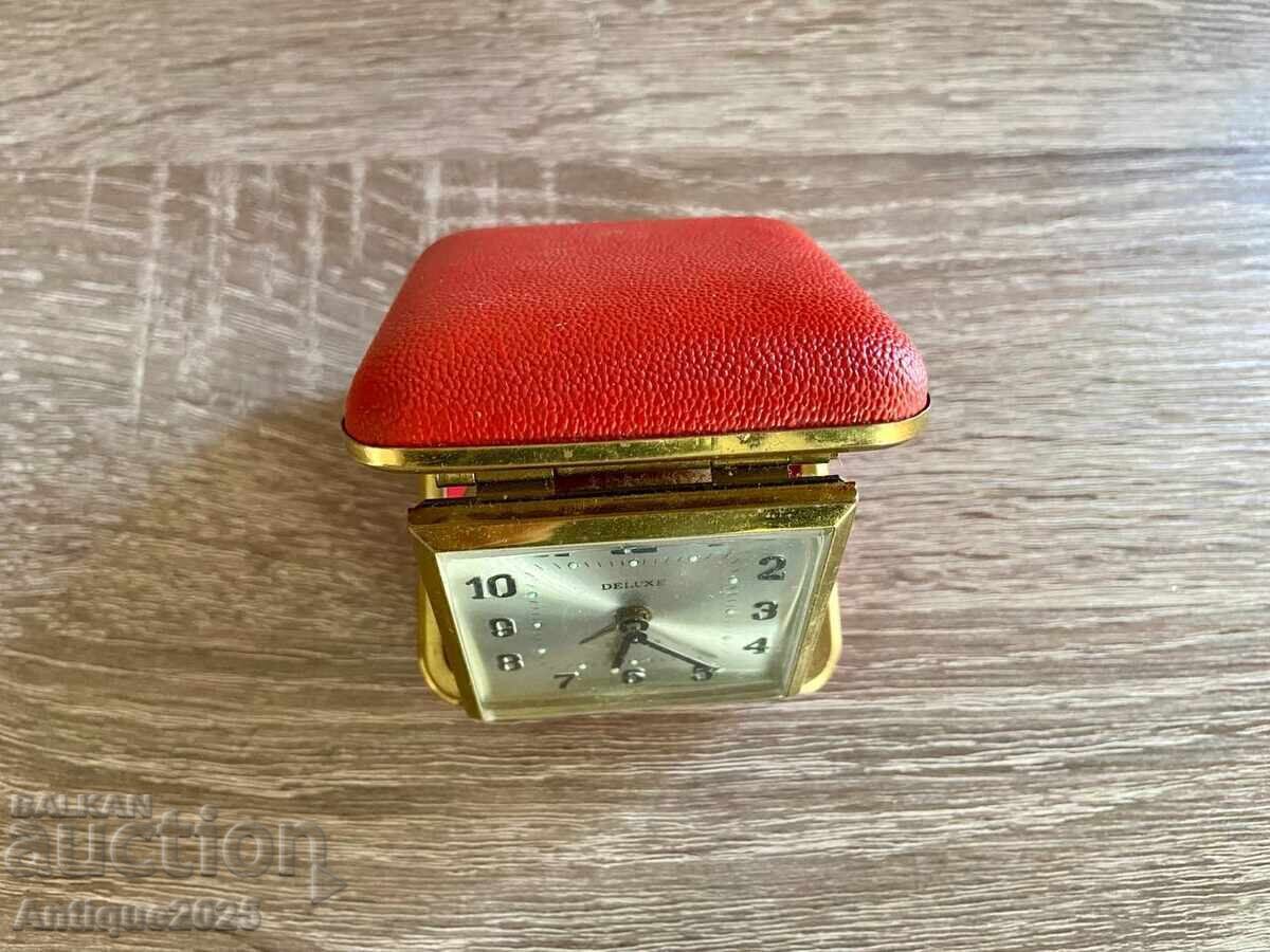 Аукцион Винтидж часовник за пътуване в работно състояние