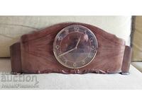 Μηχανικό επιτραπέζιο ρολόι για συλλέκτες