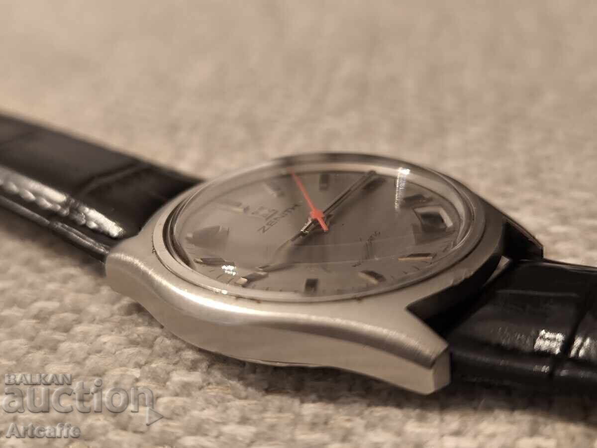 часовник Zenith  Зенит ZENITH - 5