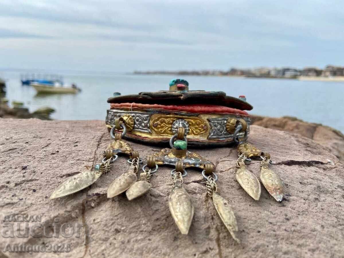 Antique tribal case with ornaments and pendants - 5 Antique tribal case with ornaments and pendants - 5