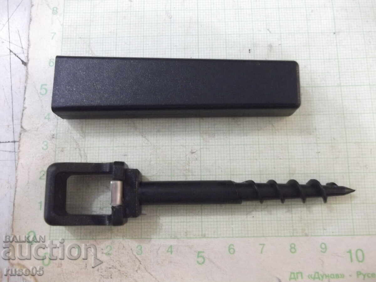 Corkscrew with bottle opener