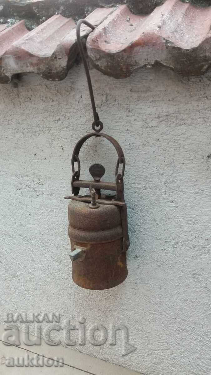 Auction  antique Carbide miner's lamp lantern