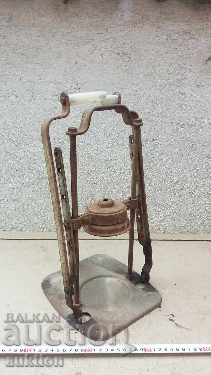 Licitație MAȘINĂ EXCELENTĂ DE SIGILAT BORCANE, SOC