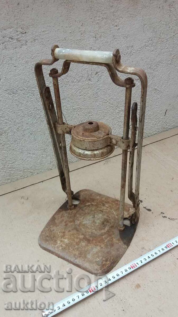 Auction  GREAT JAR SEALER, SOVIET ERA