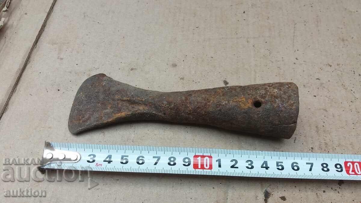 CANDELABRU FORJAT RENASCENTAL - MASIV cu preț 4.99 BGN | € 2.55 CANDELABRU FORJAT RENASCENTAL - MASIV cu preț 4.99 BGN | € 2.55