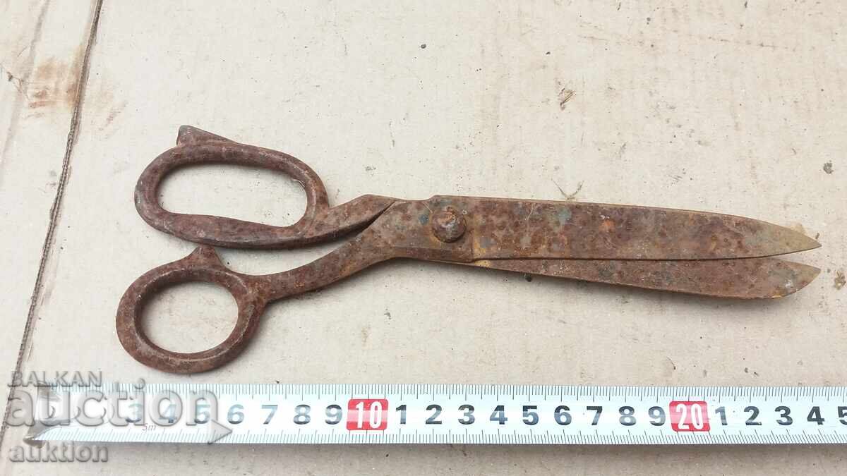 СТАРА АБАДЖИЙСКА НОЖИЦА с цена 8.99 лв. | € 4.60