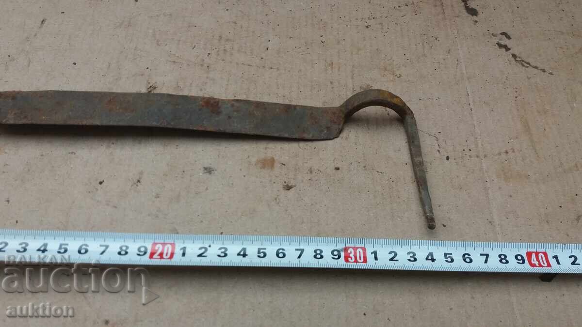 Auction Renaissance Forged Rocking Tool for Wood Carving Auction Renaissance Forged Rocking Tool for Wood Carving