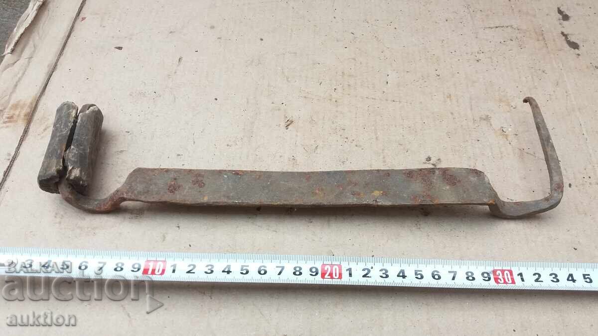 Delivery of Renaissance Forged Rocking Tool for Wood Carving Delivery of Renaissance Forged Rocking Tool for Wood Carving